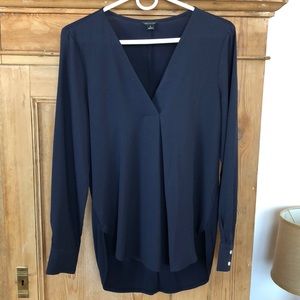 Great Navy Ann Taylor Top 💙 Size S